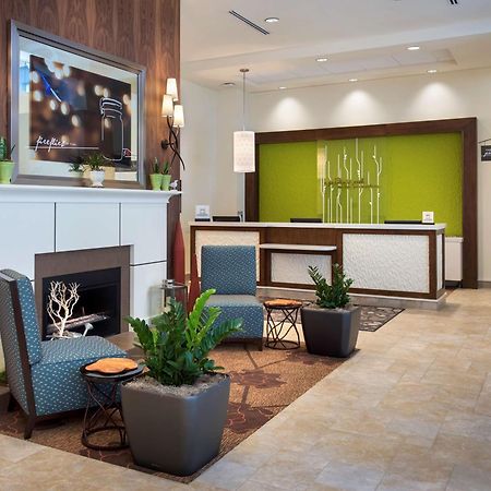 Hilton Garden Inn Chicago Downtown Riverwalk Екстериор снимка