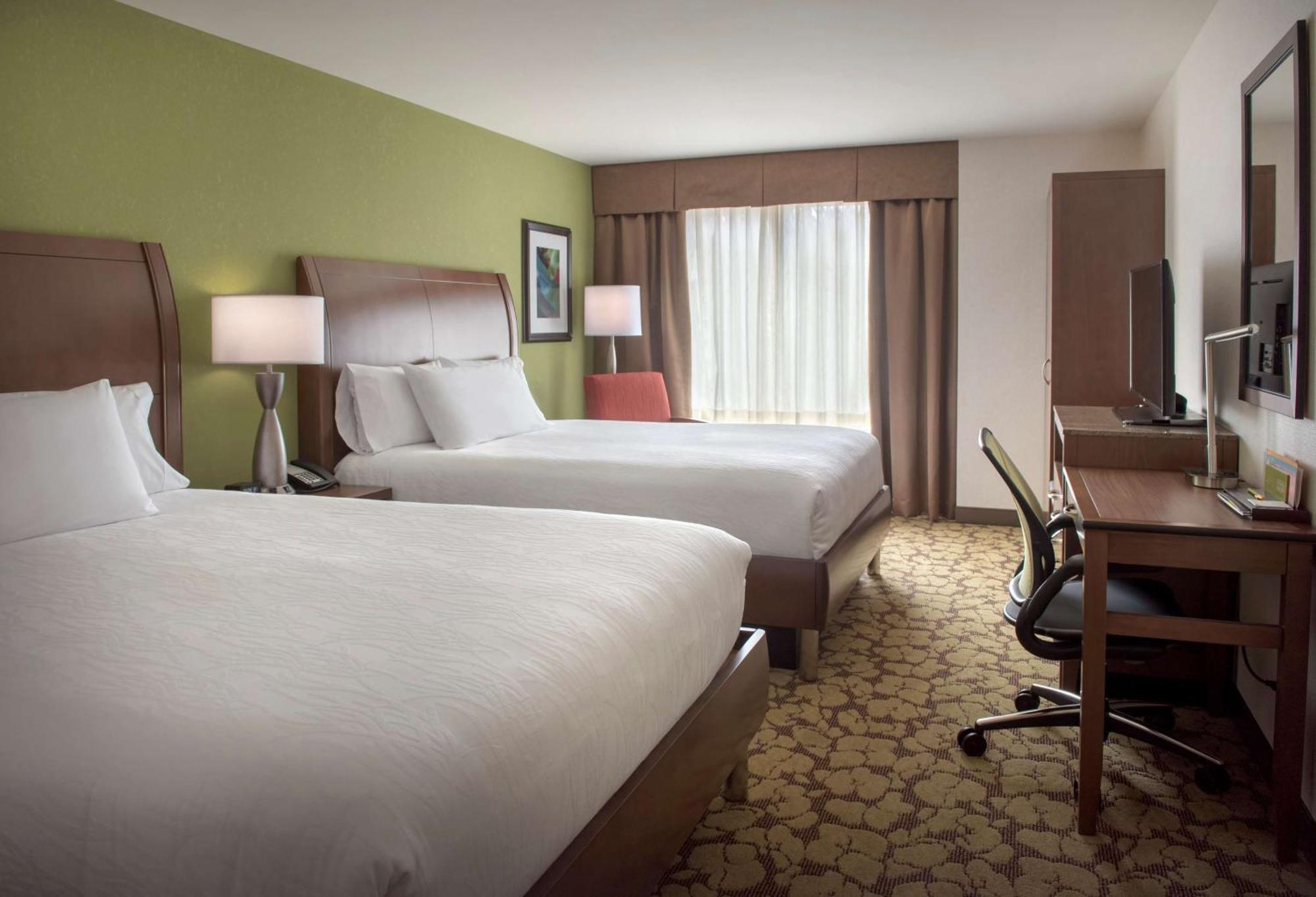 Hilton Garden Inn Chicago Downtown Riverwalk Екстериор снимка