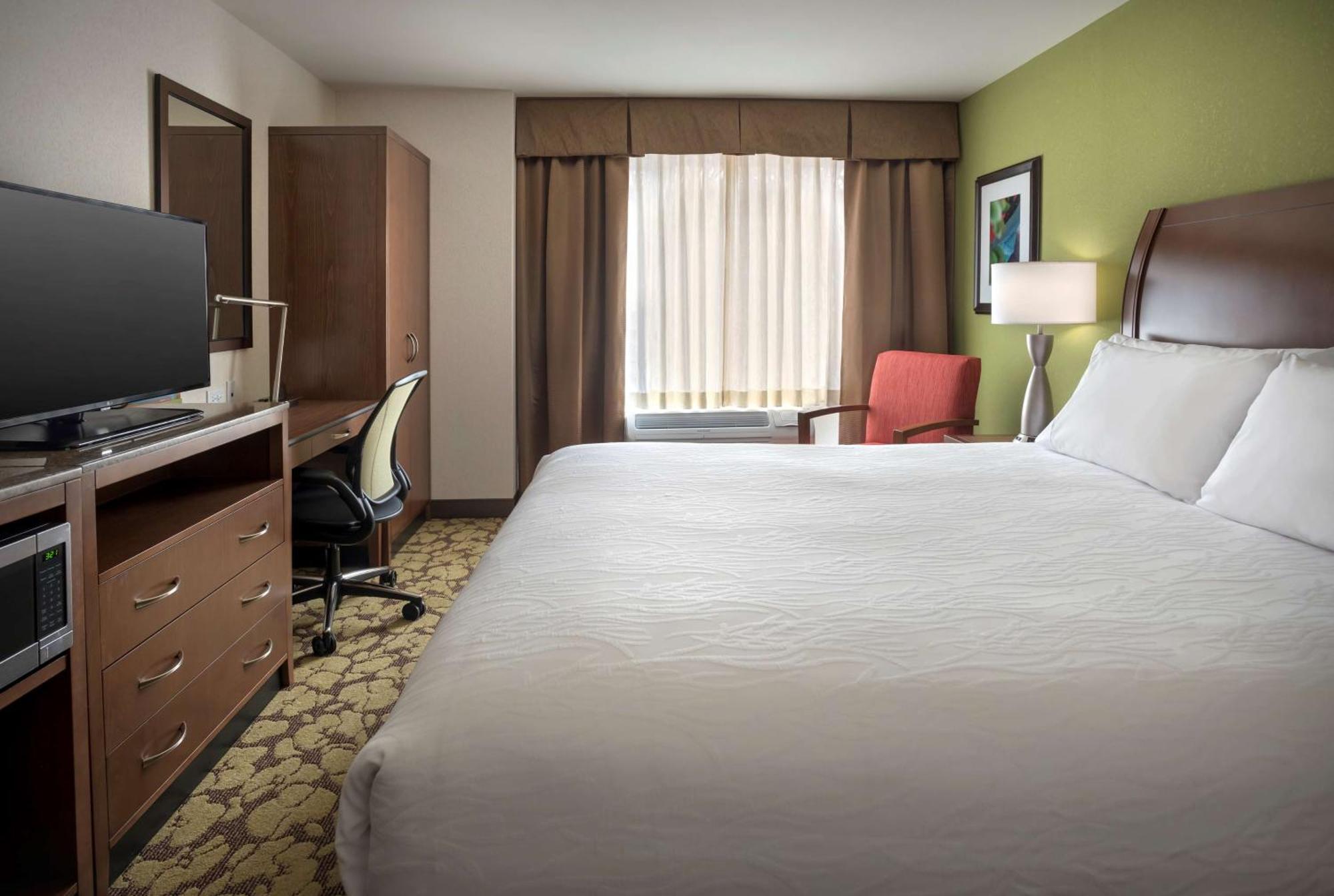 Hilton Garden Inn Chicago Downtown Riverwalk Екстериор снимка