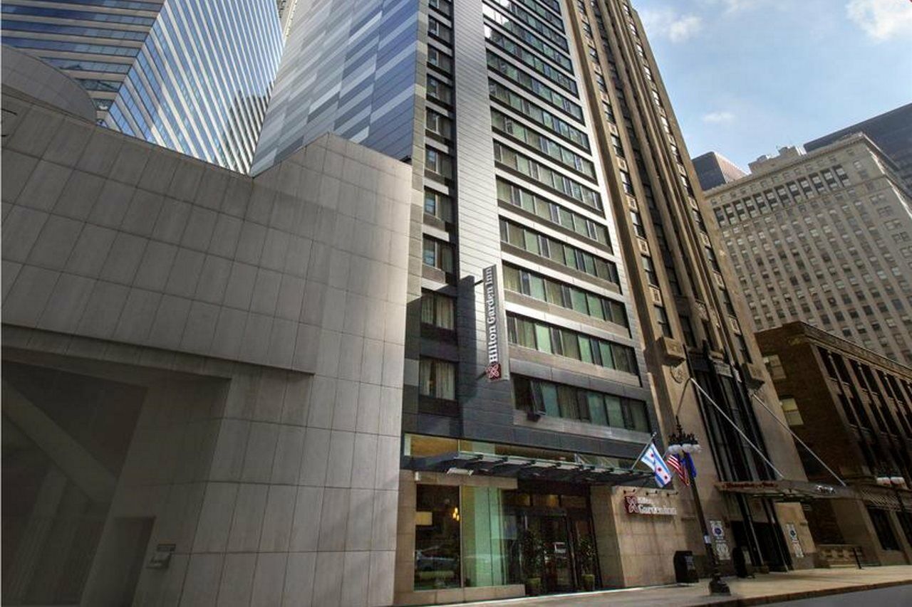 Hilton Garden Inn Chicago Downtown Riverwalk Екстериор снимка