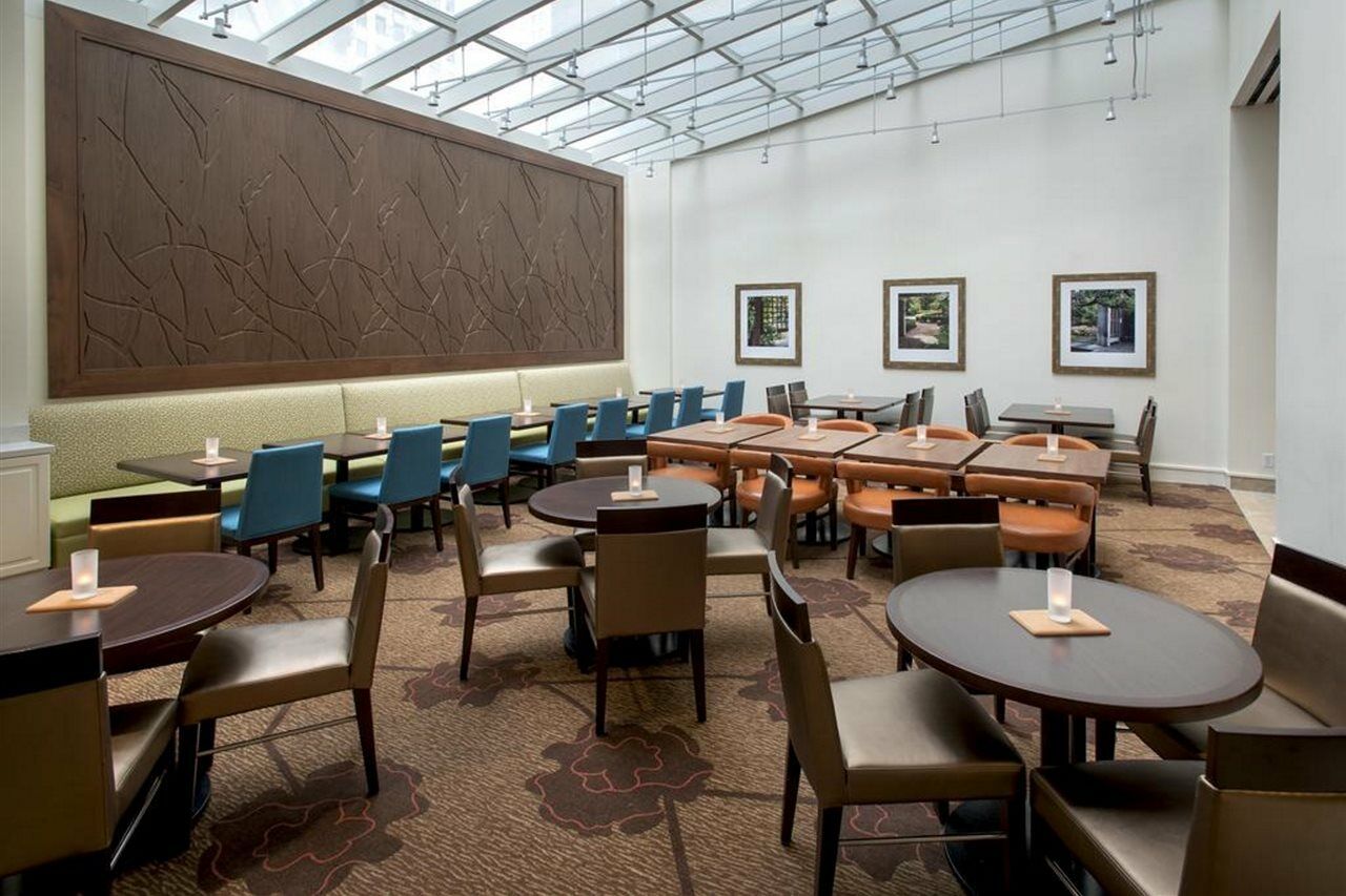 Hilton Garden Inn Chicago Downtown Riverwalk Екстериор снимка
